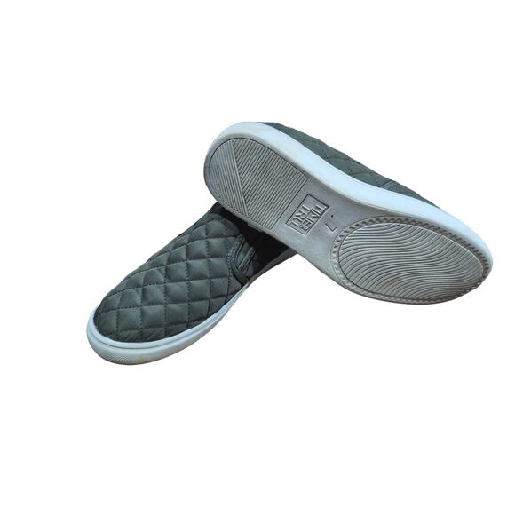 TIME & TRU WOMEN'S QUILTED SLIPON SNEAKERS SIZE 7 GREEN COMFORTABLE CASUAL SHOES - Picture 4 of 4